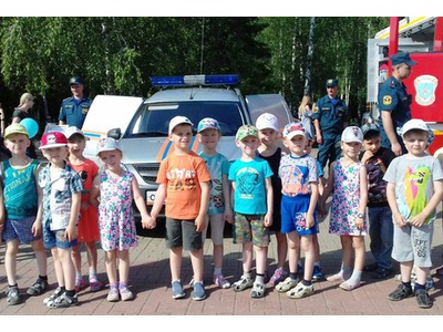 Акция  по безопасности дорожного движения, приуроченной ко Дню защиты детей «ПДД\u002DПАТИ»